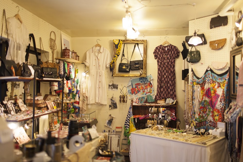 CARBOOTS 店舗